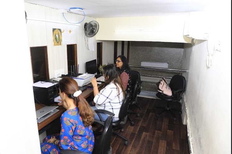 R.D. & S.H. National College And S.W.A. Science College Mumbai Classes & labs photo 6